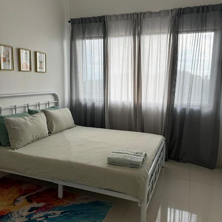 Bunga Homestay Sea View Kuala Terengganu Esterno foto